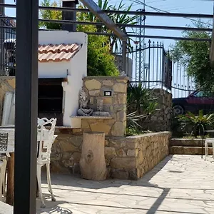 piccola-casa-con-giardino.hotelitalianriviera.com/